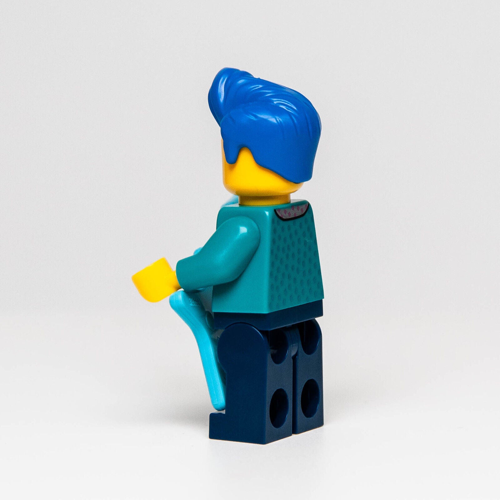New Lego BAM 2023 Rockabilly Blue Hair Musician Minifigure w/ Electric Guitar - StudBee